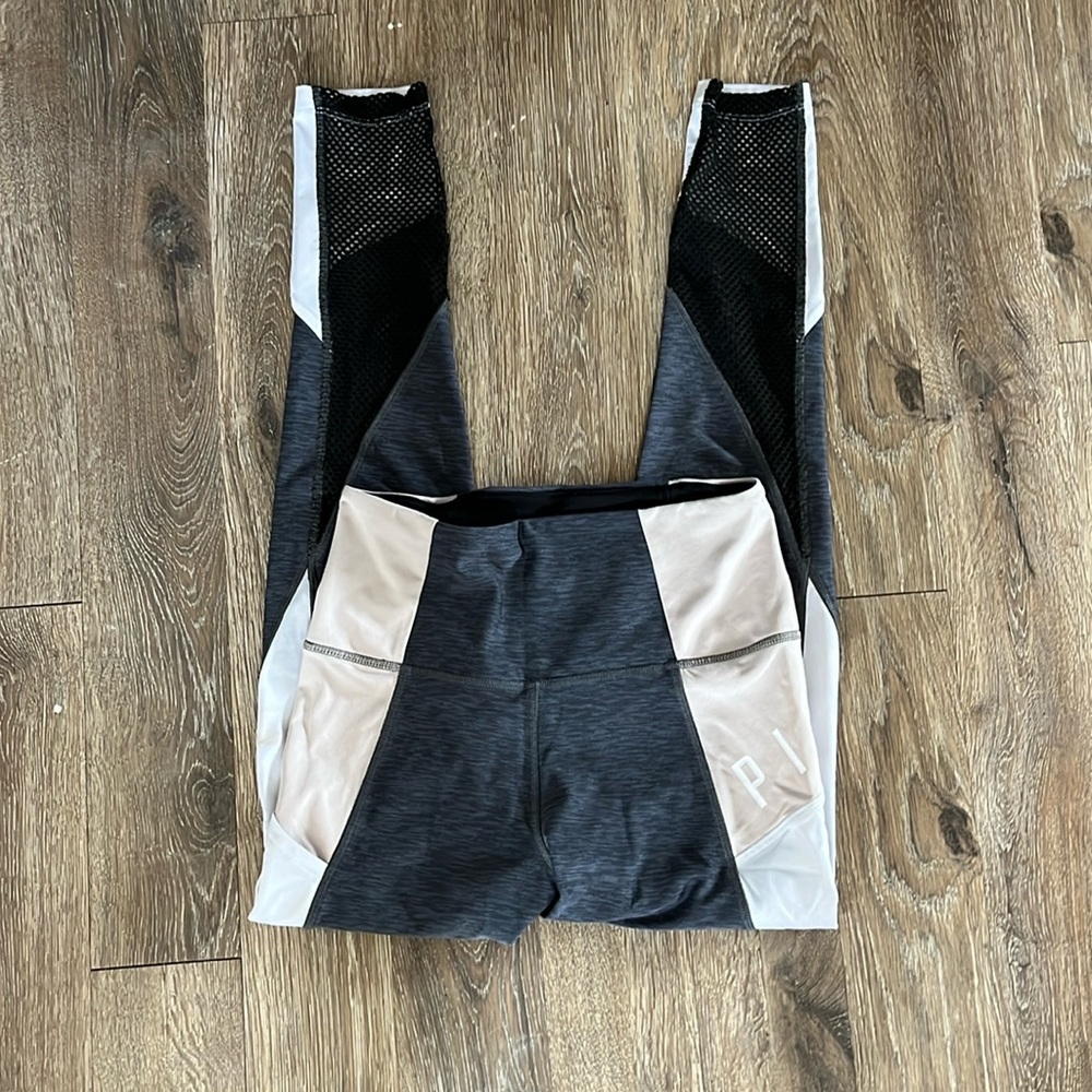 4/$20🥳 Pink Victoria Secret athletic pants size Small